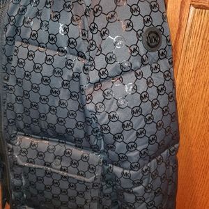 Michael kors logo print puffer jacket